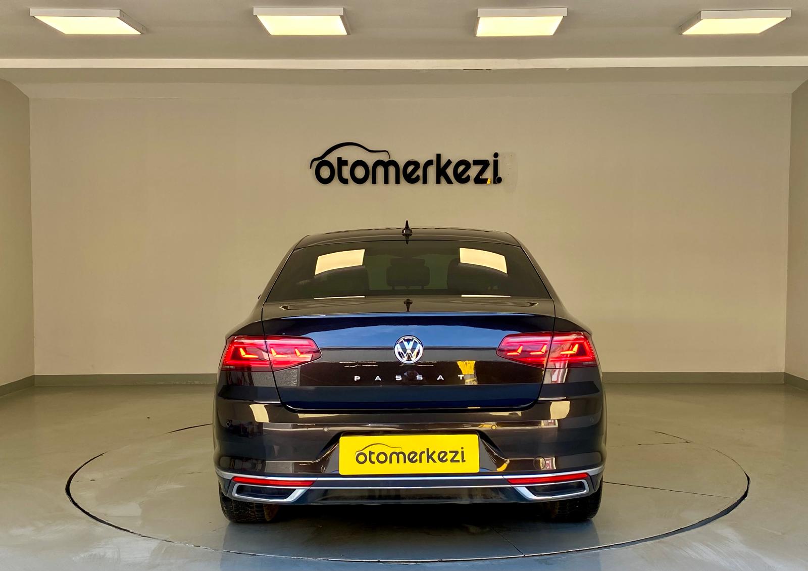 VOLKSWAGEN PASSAT 7